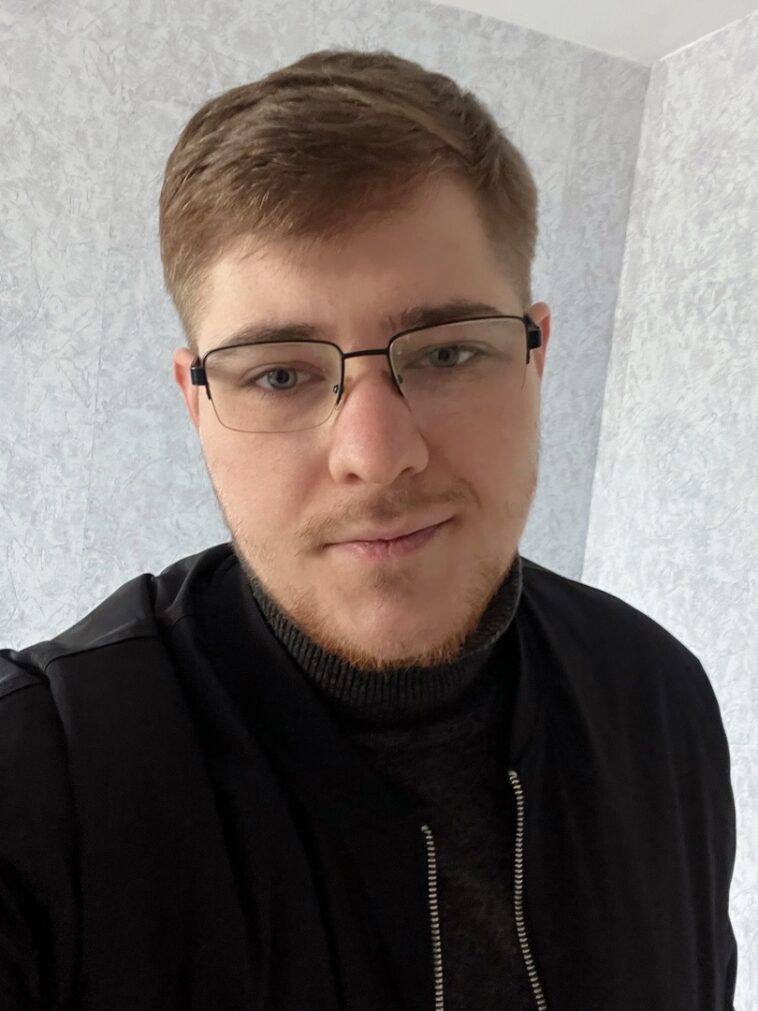 Валерий Алмазов