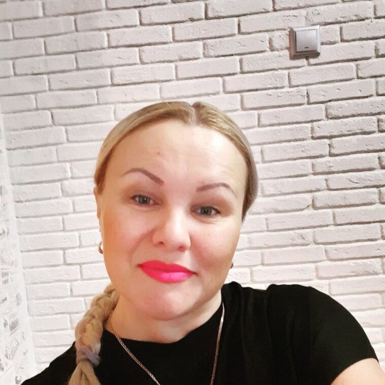 Елена Титова