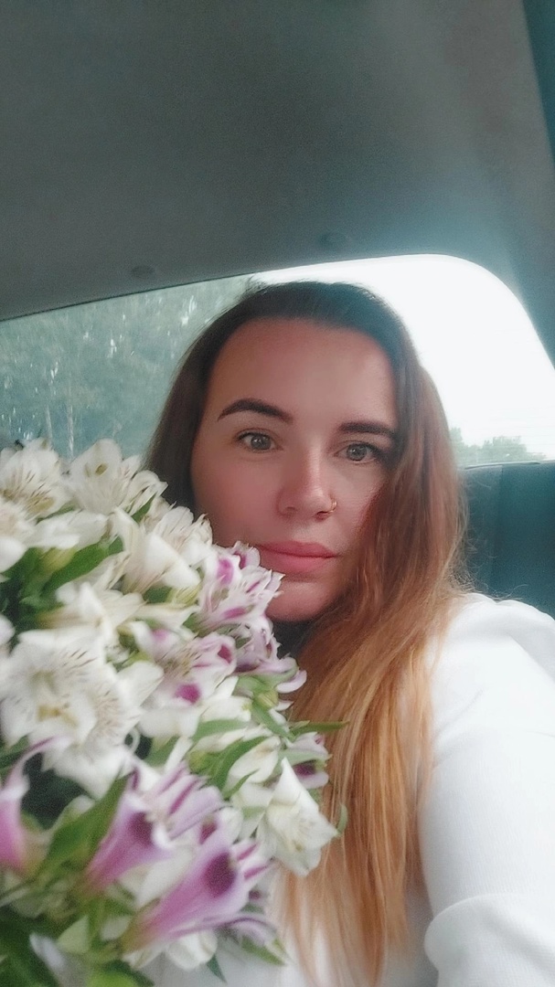 Александра Попова
